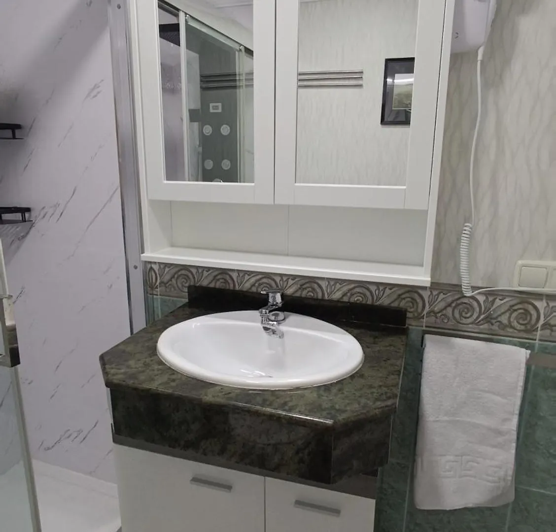Apartamento Don Gustavo Beach Lägenhet Benalmádena 0*,  Spanien